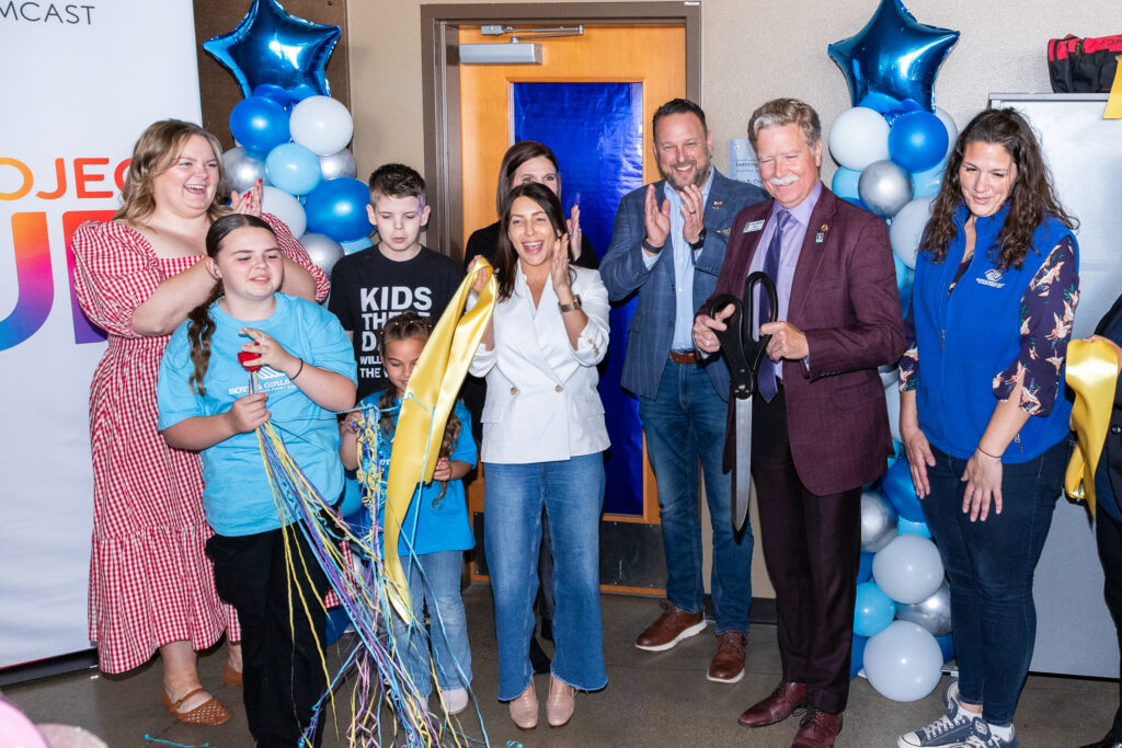Comcast, Bremerton and Boys & Girls Club leadership cut a ribbon in the Lift Zone.